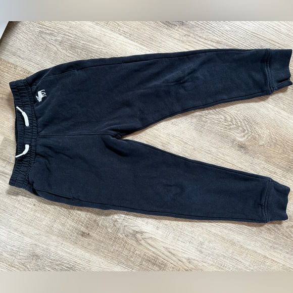 A&F kids size 7/8 sweatpants gently used - Picture 2 of 3